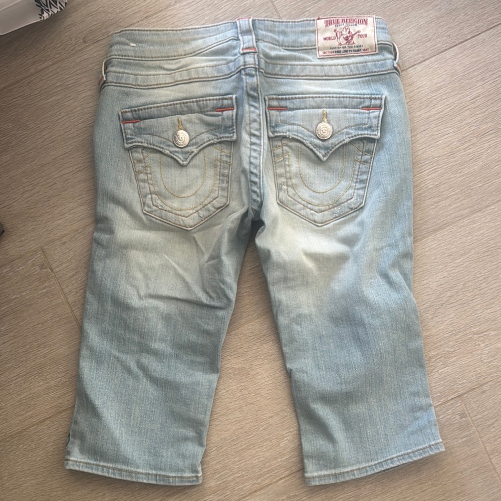 True Religion Blue Ankle Cropped Jeans with Distressed Details